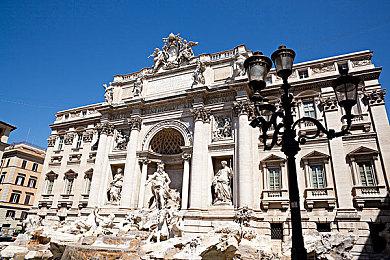 EA《大学橄榄球25》实机玩法视频展示游戏细节